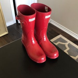 Red Short Hunter Rainboots Size 9
